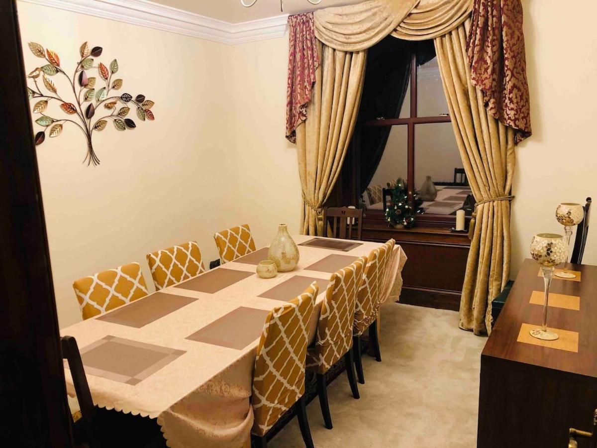 Beautiful 4-Bed Villa In Glasgow Ngoại thất bức ảnh