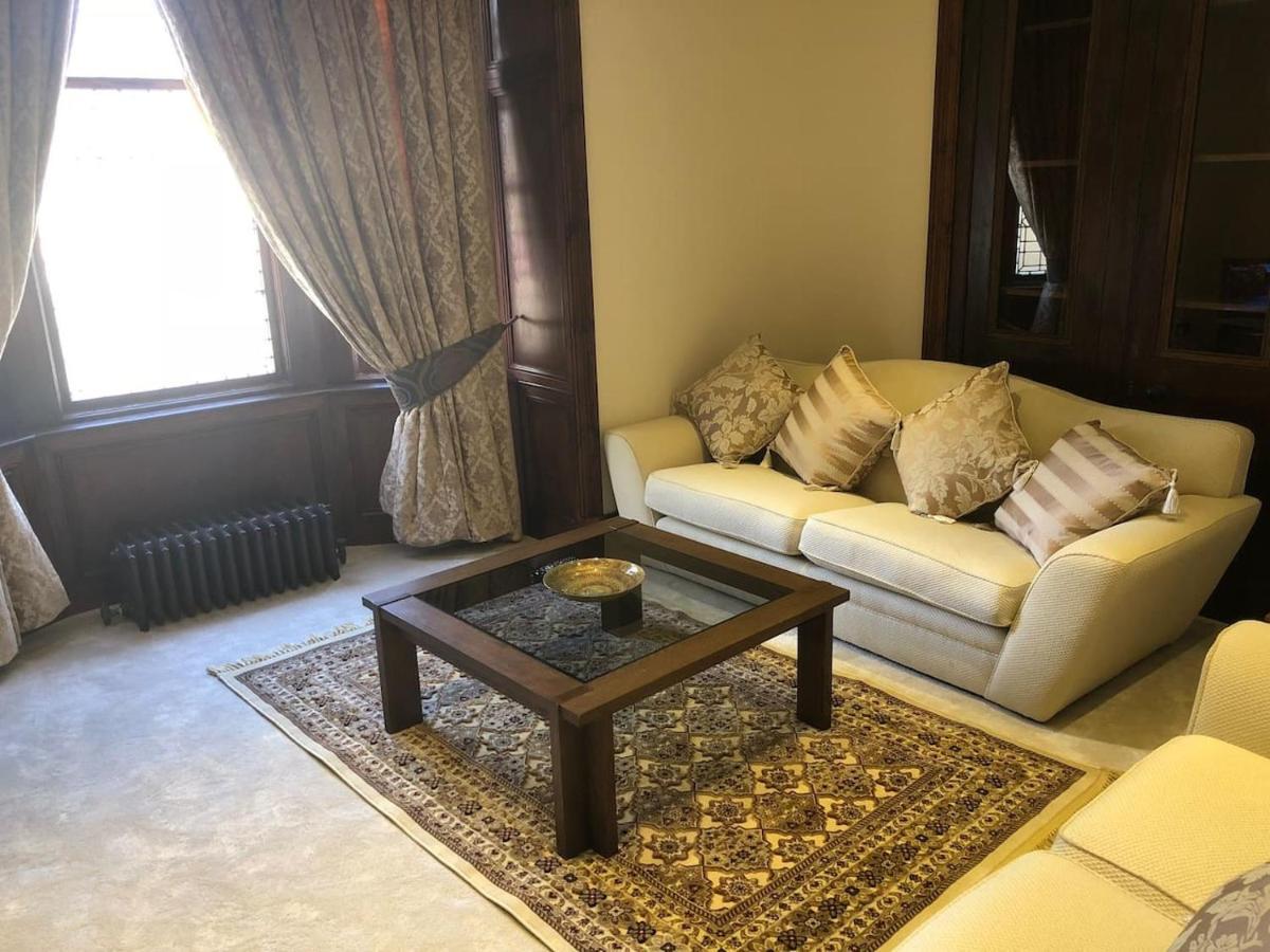Beautiful 4-Bed Villa In Glasgow Ngoại thất bức ảnh