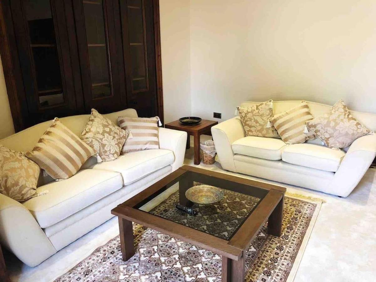 Beautiful 4-Bed Villa In Glasgow Ngoại thất bức ảnh