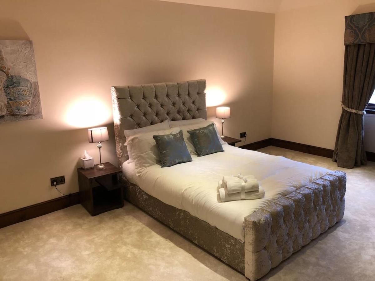 Beautiful 4-Bed Villa In Glasgow Ngoại thất bức ảnh