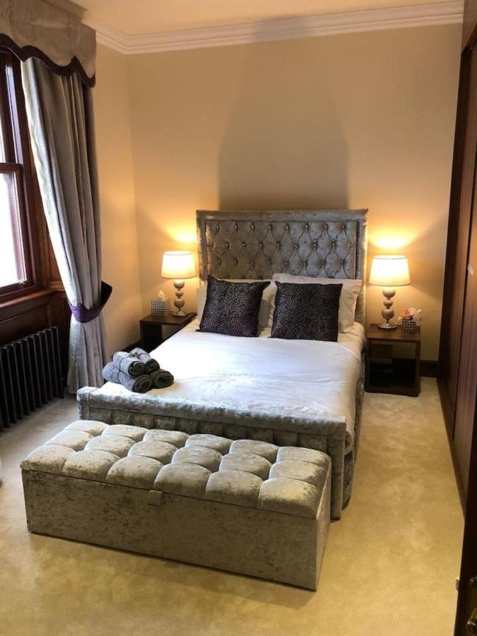 Beautiful 4-Bed Villa In Glasgow Ngoại thất bức ảnh